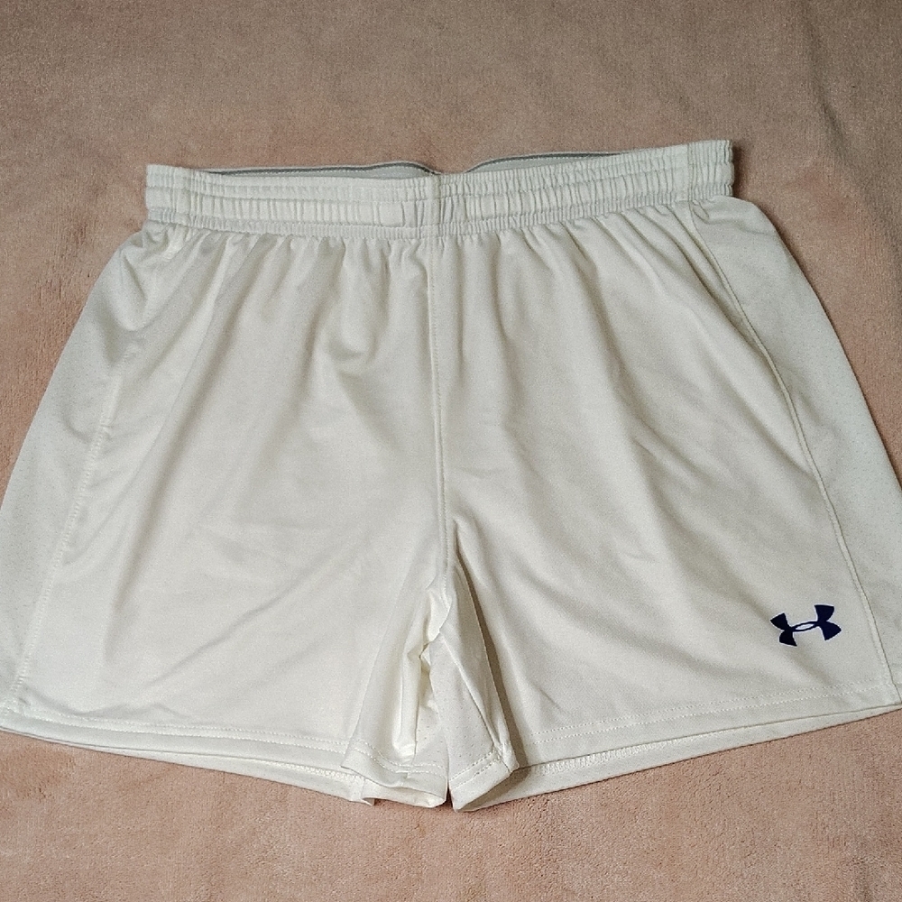 Under Armour White Athletic Shorts Lightweight Breathable